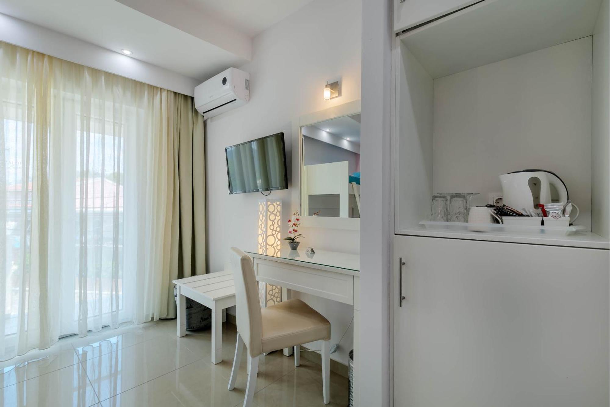 Palotel Design Гоувия Экстерьер фото